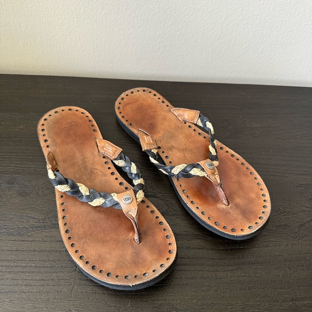 Ugg Navie Flip Flops